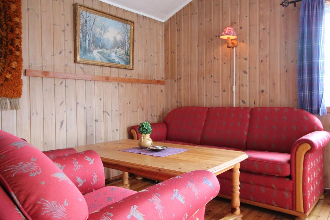 Gjerdset Turistsenter Holiday home Isfjorden